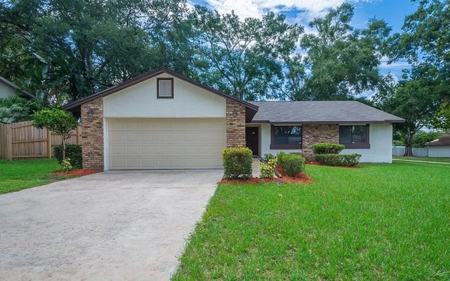 7645 Clubhouse Estates Dr