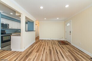 2350 NJ-10 in Morris Plains, NJ - Building Photo