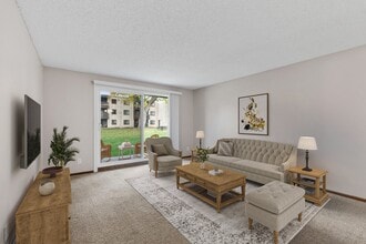 Oakwood in Plymouth, MN - Foto de edificio - Building Photo