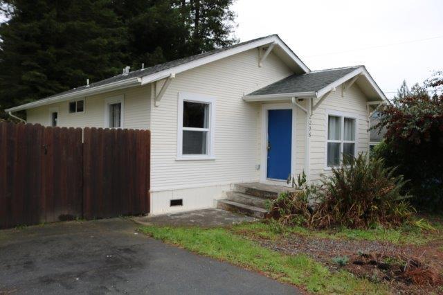 2206 Hemlock St in Eureka, CA - Building Photo