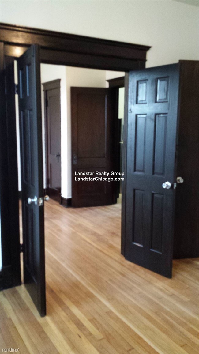 1606 W Nelson St-Unit -# 2 in Chicago, IL - Building Photo - Building Photo