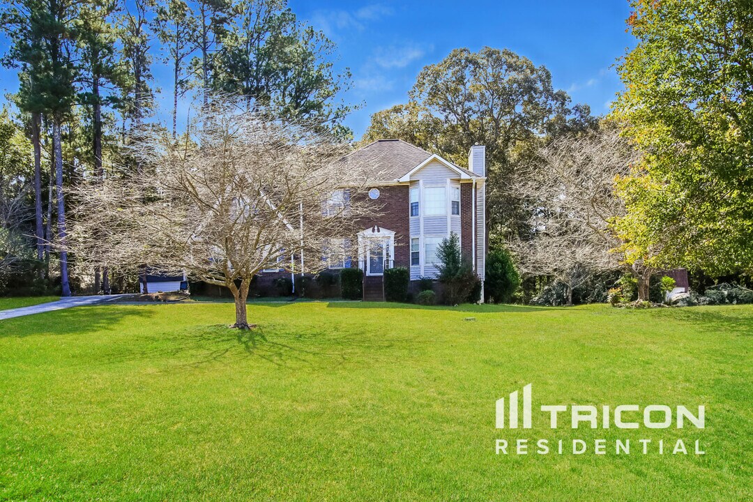 135 Clearbrook Way in Fayetteville, GA - Building Photo