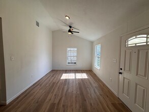 2123 Burnett Ave in Waco, TX - Building Photo - Building Photo