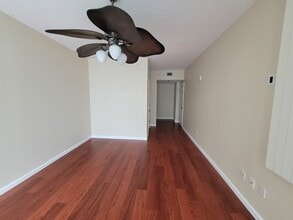 322 E Central Blvd, Unit apt 911 in Orlando, FL - Foto de edificio - Building Photo