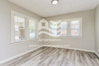 6530 Avalon Ave in University City, MO - Building Photo - Building Photo