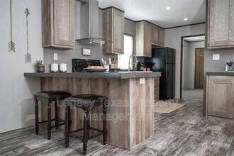 800 N Old Betsy Rd in Keene, TX - Building Photo - Building Photo