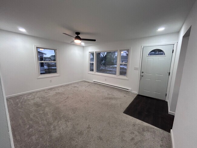 204 North St in Fisher, IL - Building Photo - Building Photo