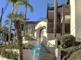 2828 Famosa Blvd in San Diego, CA - Building Photo