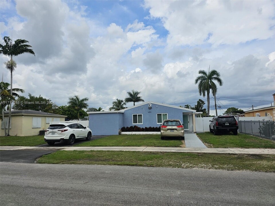 16951 SW 303rd St in Homestead, FL - Building Photo