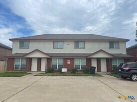 2712 Vernice Loop in Killeen, TX - Building Photo