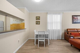 17125 N Bay Rd, Unit 3312 in Sunny Isles Beach, FL - Foto de edificio - Building Photo