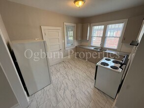 113 E Sprague St in Winston-Salem, NC - Building Photo - Building Photo