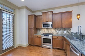 4685 Dogwood Aly in Dunwoody, GA - Building Photo - Building Photo