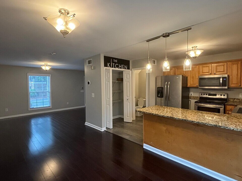 704 Summer Pl in Norcross, GA - Building Photo