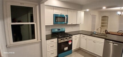 183 Thorncliffe Dr in Rochester, NY - Building Photo - Building Photo