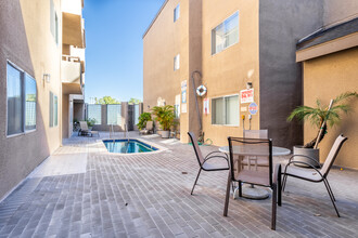 Bluffside Garden Apartments in Studio City, CA - Foto de edificio - Other