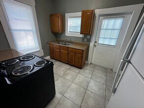 3208 E Osborne Ave in Tampa, FL - Foto de edificio - Building Photo