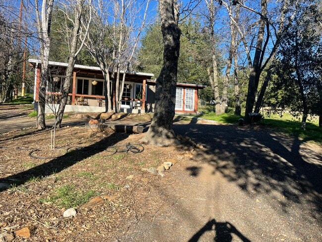 property at 1430 Sunshine Trl