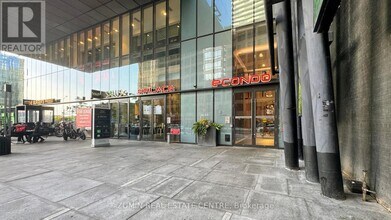3001-3008 EGLINTON Ave in Toronto, ON - Building Photo - Building Photo