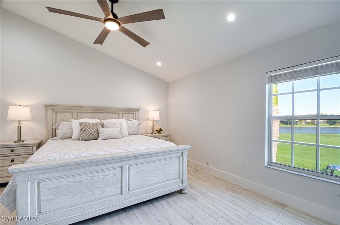 13030 Amberley Ct in Bonita Springs, FL - Building Photo
