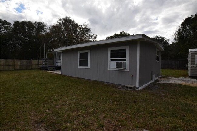 40919 Pine Tree Ln in Eustis, FL - Building Photo - Building Photo