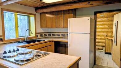 3708 Frenchman Rd in Fairbanks, AK - Building Photo - Building Photo