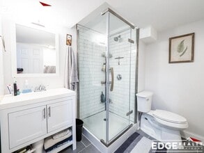 171 Lexington St, Unit B in Boston, MA - Building Photo - Building Photo