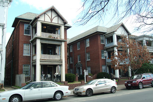 2902 Monument Ave Apartments