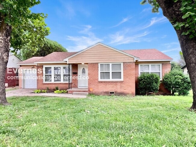 property at 2535 S Pittsburg Ave