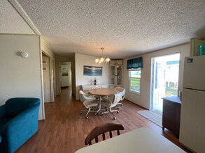 6251 Falcon Dr in Englewood, FL - Building Photo - Building Photo