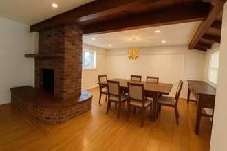 17458 Nordhoff St in Northridge, CA - Building Photo - Building Photo