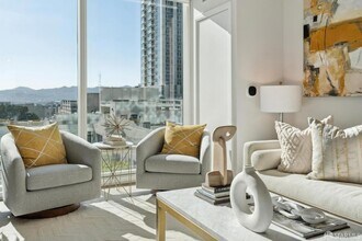 401 Harrison St, Unit 13H in San Francisco, CA - Building Photo - Building Photo