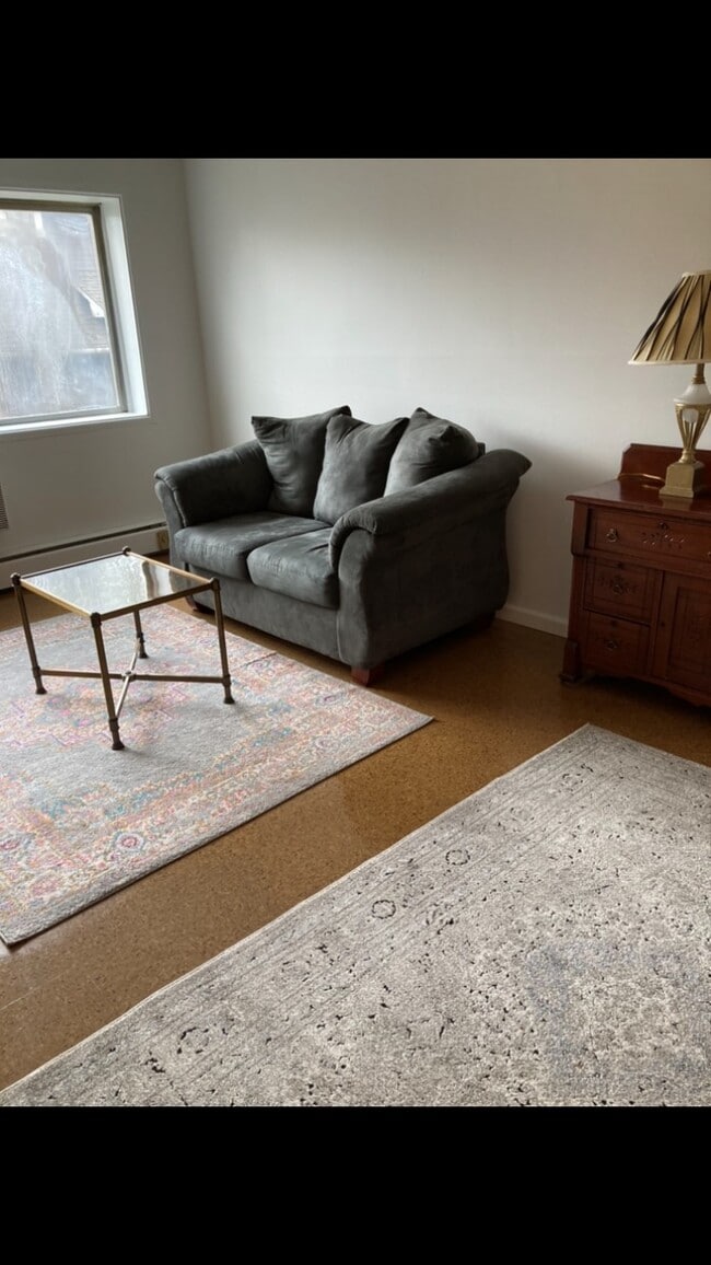 Carrollton Manor Apartments in Indianapolis, IN - Foto de edificio - Building Photo