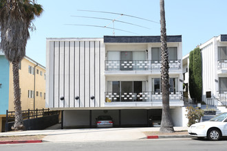 924 4th St in Santa Monica, CA - Building Photo - Building Photo