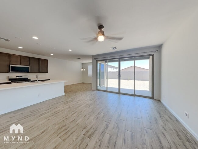 13409 W Tether Trail in Peoria, AZ - Building Photo - Building Photo