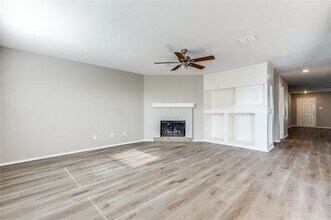 2624 Misty Harbor Dr in Little Elm, TX - Foto de edificio - Building Photo