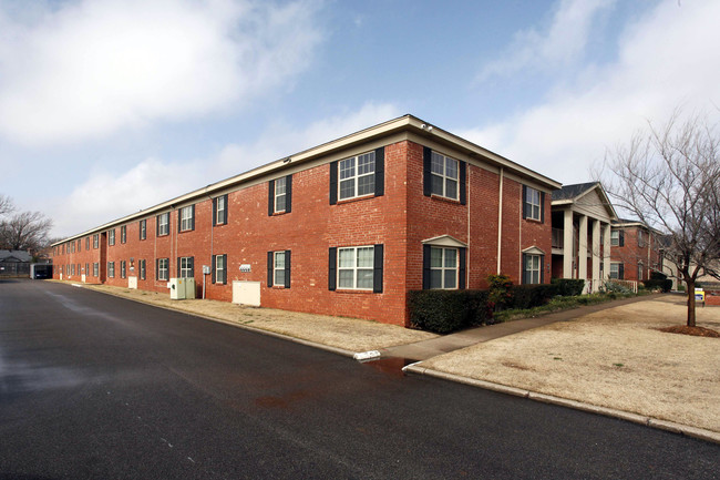 Tara Condominiums in Oklahoma City, OK - Building Photo - Building Photo