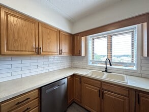 5555 N Cumberland Ave, Unit G07C in Chicago, IL - Foto de edificio - Building Photo