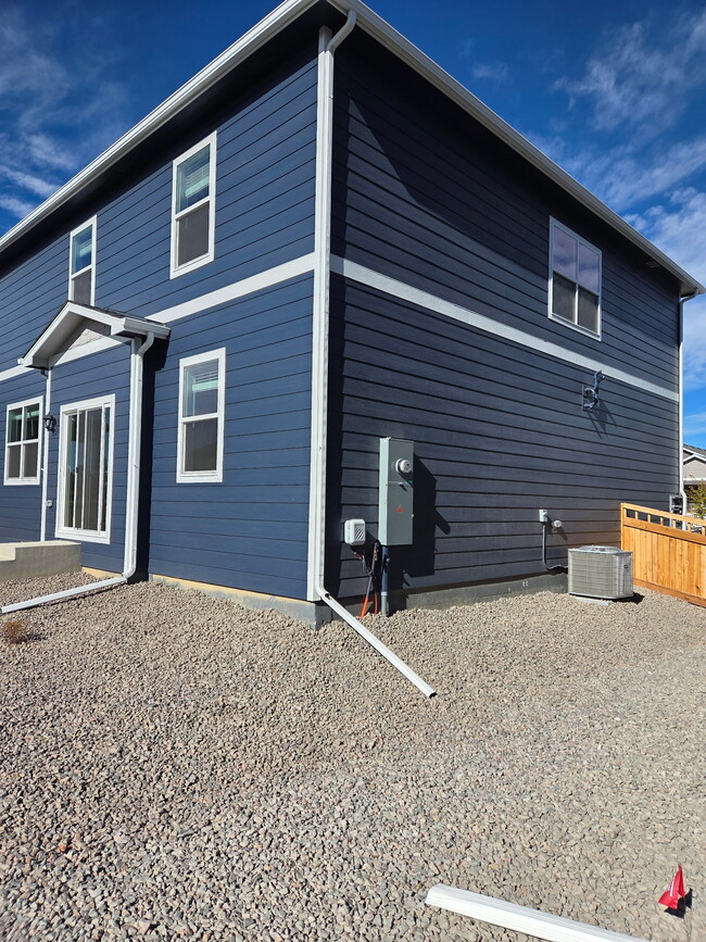 4754 Hatcher Dr in Brighton, CO - Building Photo - Building Photo