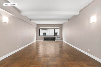 230 Central Park S in New York, NY - Building Photo - Building Photo