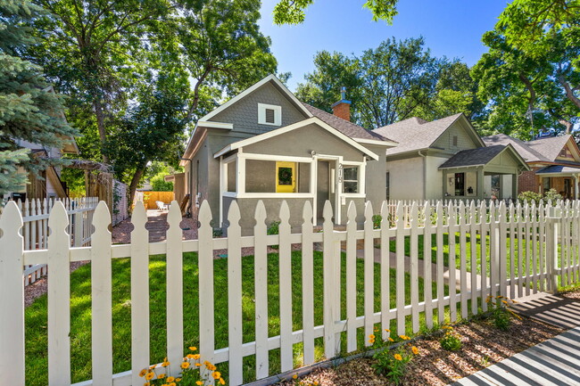 property at 218 S Whitcomb St