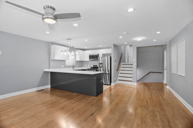 7709 S Champlain Ave in Chicago, IL - Building Photo - Building Photo