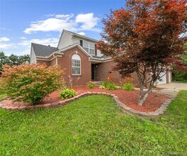 5864 Willow Ridge Dr in Ypsilanti, MI - Building Photo - Building Photo