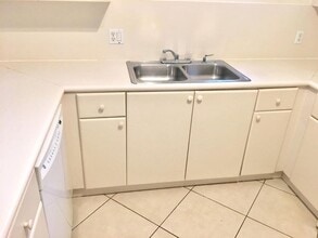 2008 Shoma Dr in West Palm Beach, FL - Building Photo - Building Photo