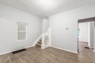 673-675-675 Stanley Ave in Columbus, OH - Building Photo - Building Photo