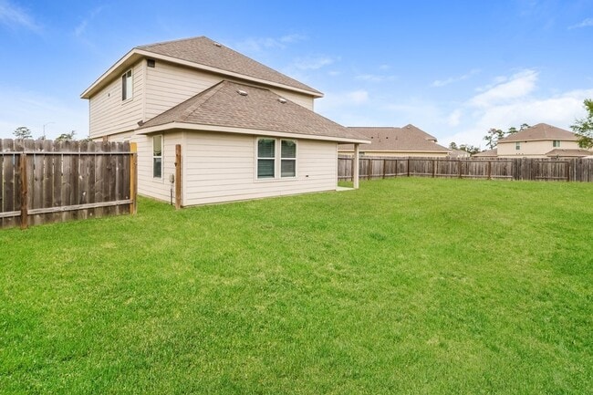 property at 8638 Doris Oaks Cir