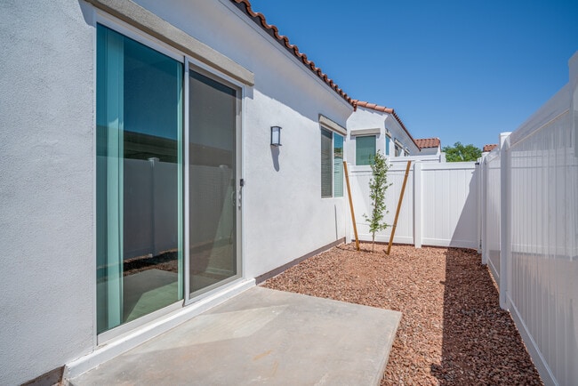 Abode At Litchfield Park in Litchfield Park, AZ - Building Photo - Interior Photo