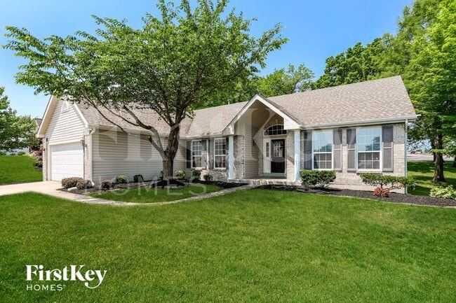 7482 Pierside Dr in O'Fallon, MO - Foto de edificio - Building Photo