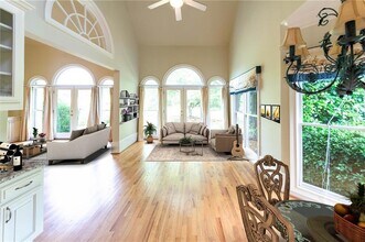3200 Brookside Dr in Roswell, GA - Building Photo - Building Photo