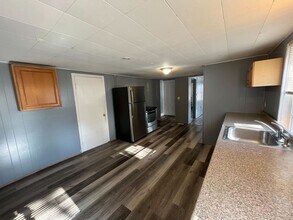 11 Central Square-Unit -Unit B in Troy, NH - Building Photo - Building Photo